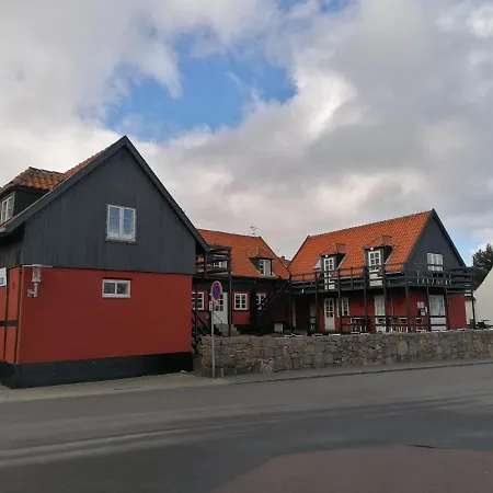 Gudhjem Hostel * Gudhjem