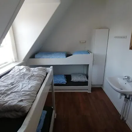 Gudhjem Vandrerhjem / Gudhjem Hostel
