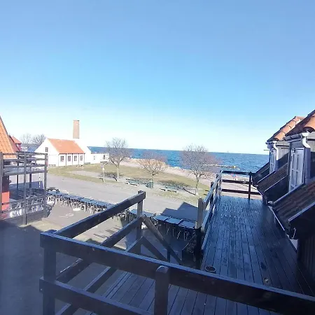Gudhjem Vandrerhjem / Gudhjem Hostel Albergue Gudhjem