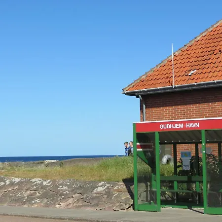 Gudhjem Hostel Gudhjem