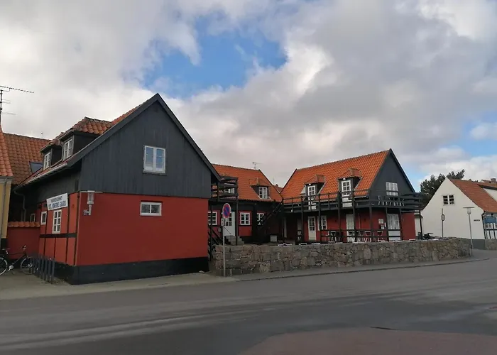 Gudhjem Hostel * Gudhjem