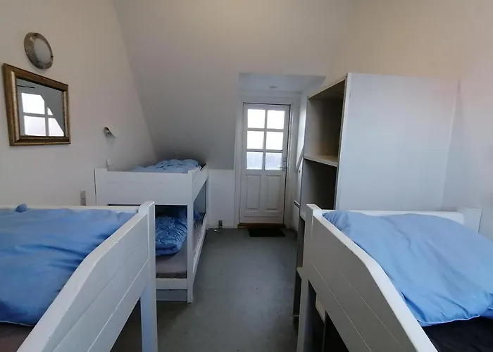 Hostel Gudhjem Hostel *