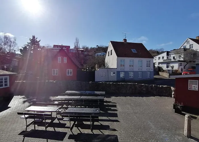 Gudhjem Hostel *